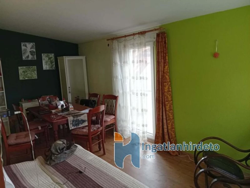 Eladó családi ház, Adács