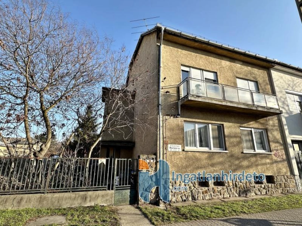 Eladó családi ház, Budapest IV. kerület, Újpest, Semmelweis
