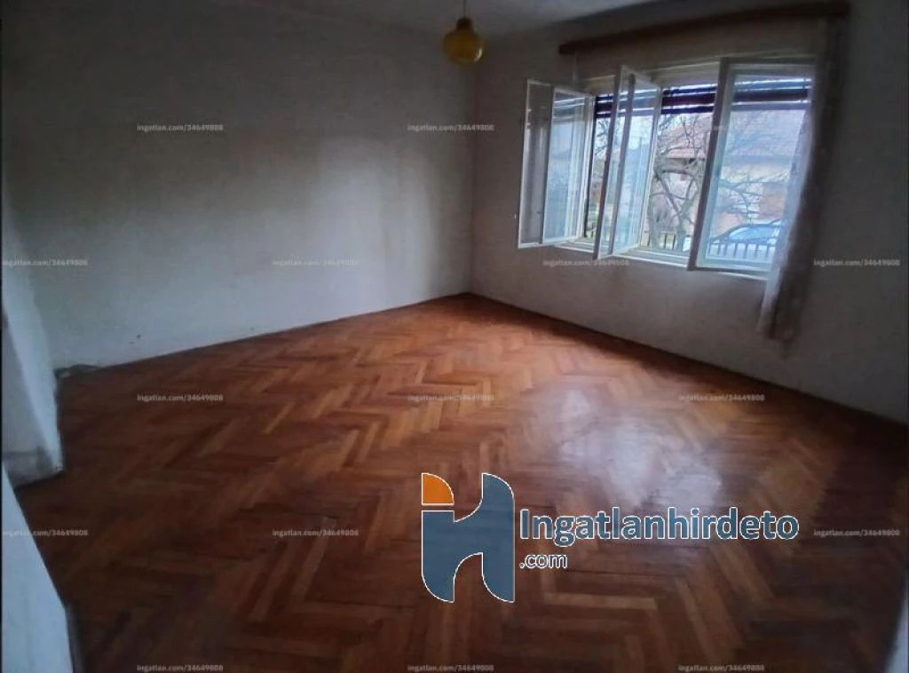 Eladó családi ház, Zagyvaszántó