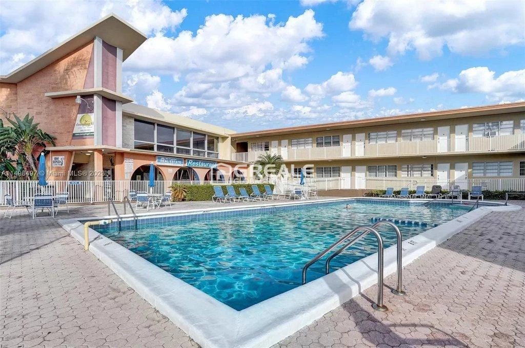 For sale apartment, bachelor flat, Hallandale Beach