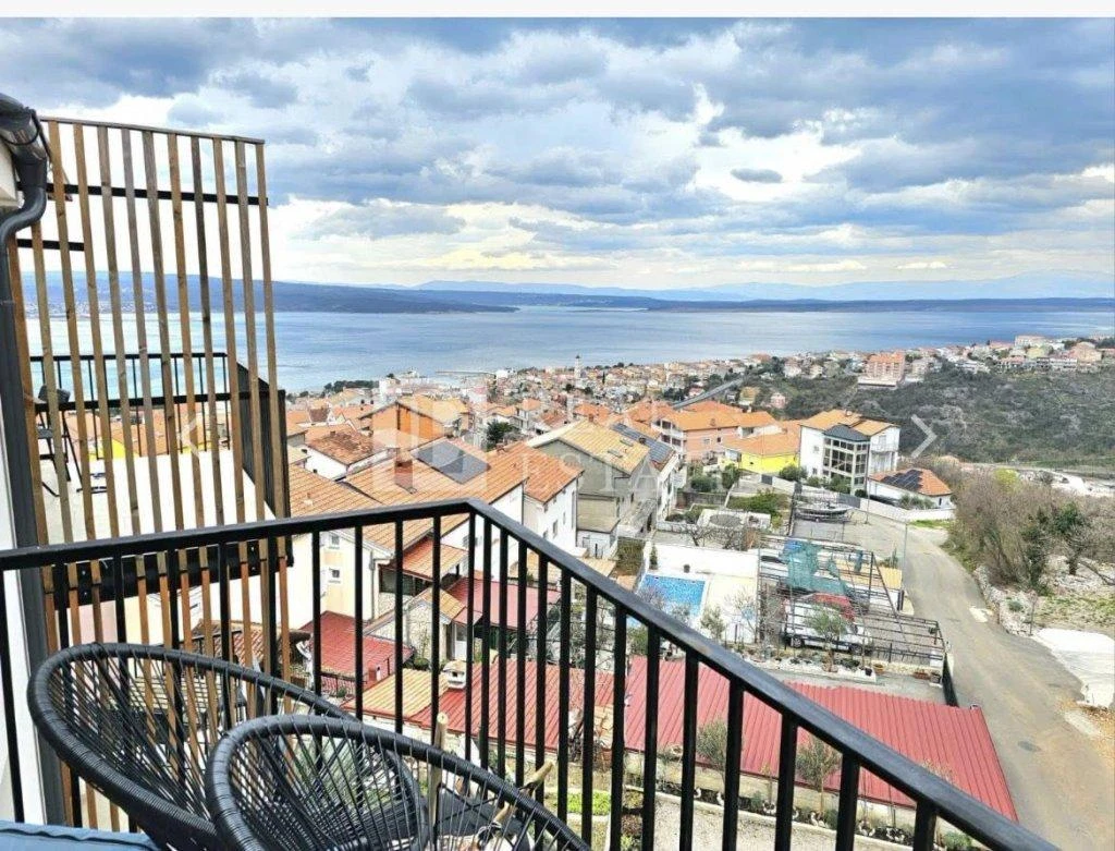 4 lakásos újépitésű apartmanház Crikvenica-ban
