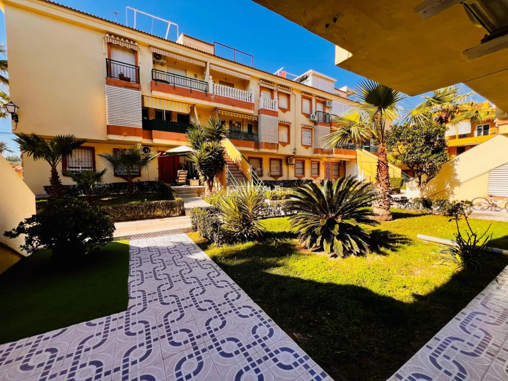 Eladó apartman - Torrevieja