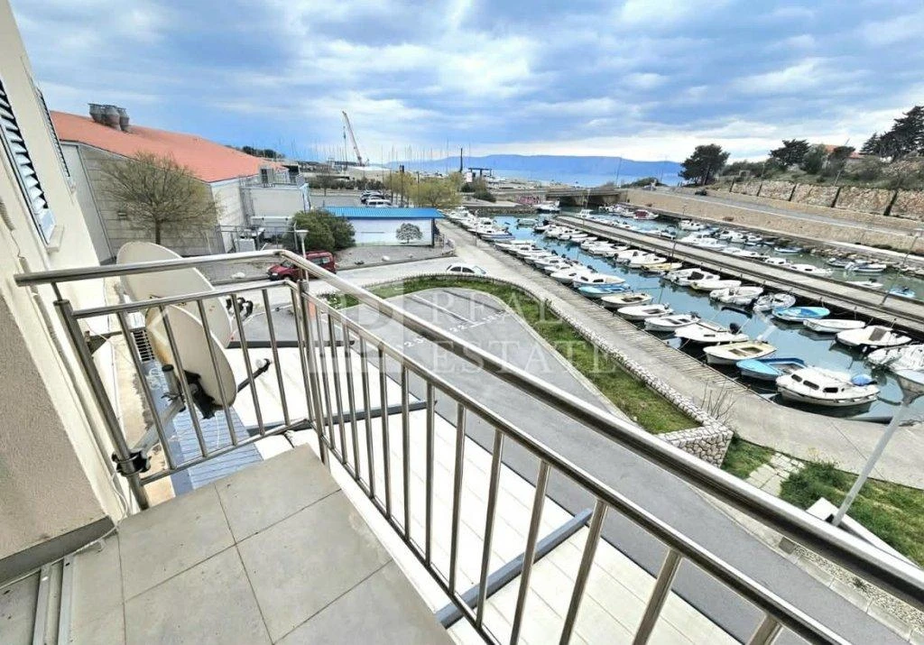 Novi Vinodolski központ - Panorámás eladó lakás