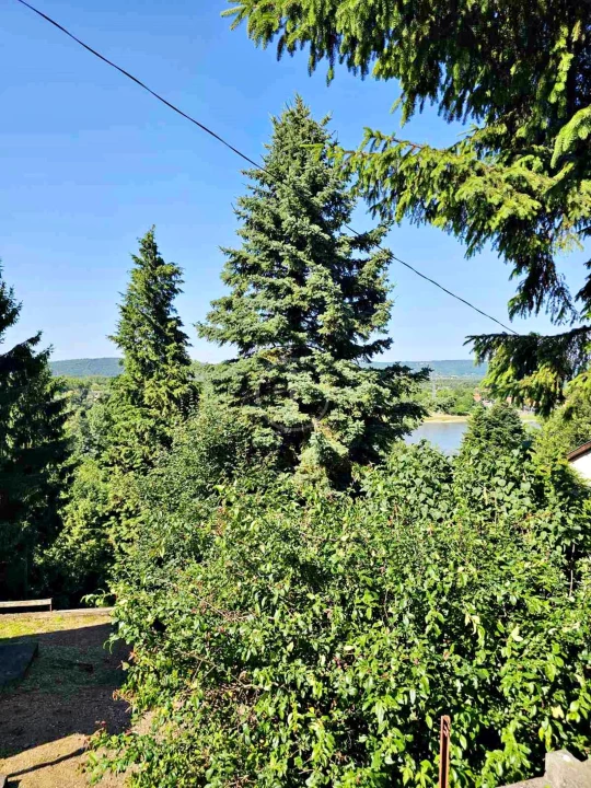 Eladó üdülőtelek, Visegrád