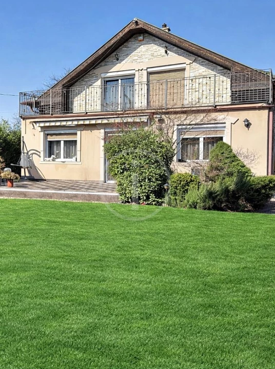 Eladó családi ház, Budapest XVI. kerület