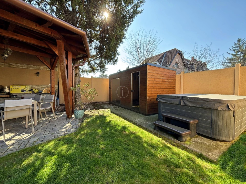 c3-1-name c2-1-name, Budapest XVI. kerület