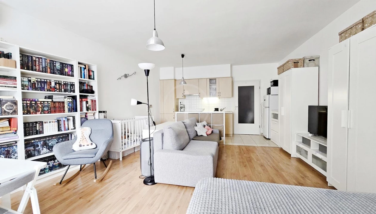 Eladó téglalakás, Budapest VIII. kerület, Futó utca