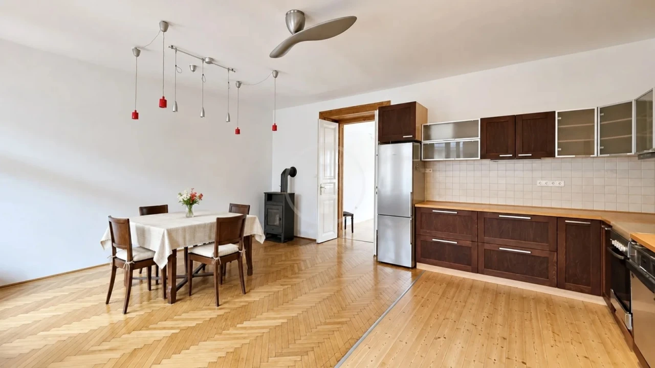 Eladó téglalakás, Budapest VIII. kerület