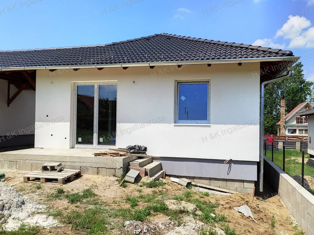 4651/1: Új építésű, földszintes családi házak Erdőkertesen!