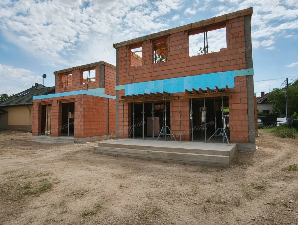 4688/B: Új építésű ikerházi lakás Dunakeszin, 670 m² telekkel és 24 m²-es terasszal!