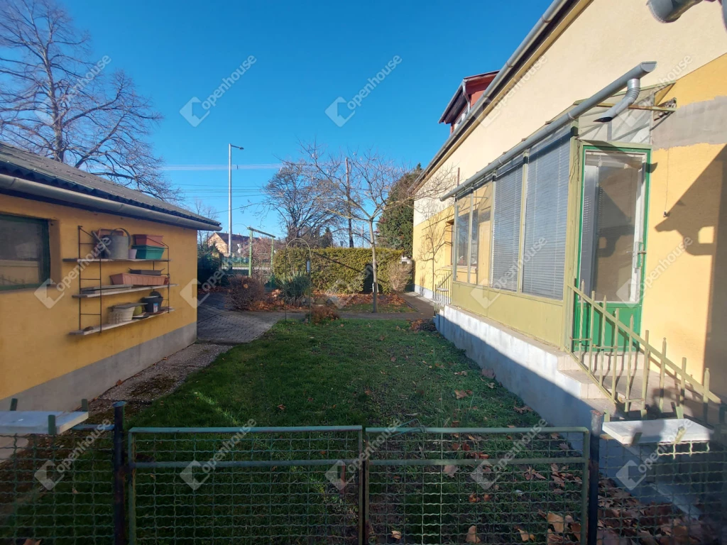 For sale brick flat, Mosonmagyaróvár, Ipartelep