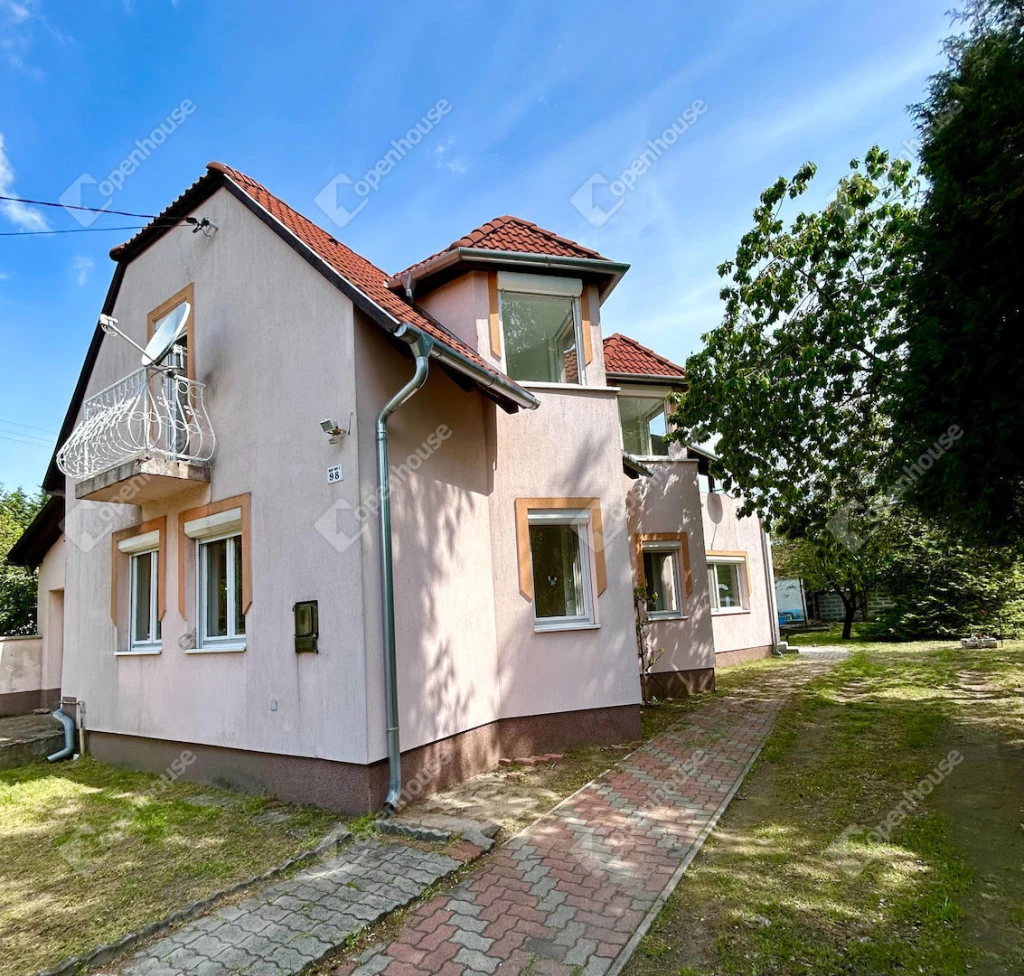 For sale house, Gönyű