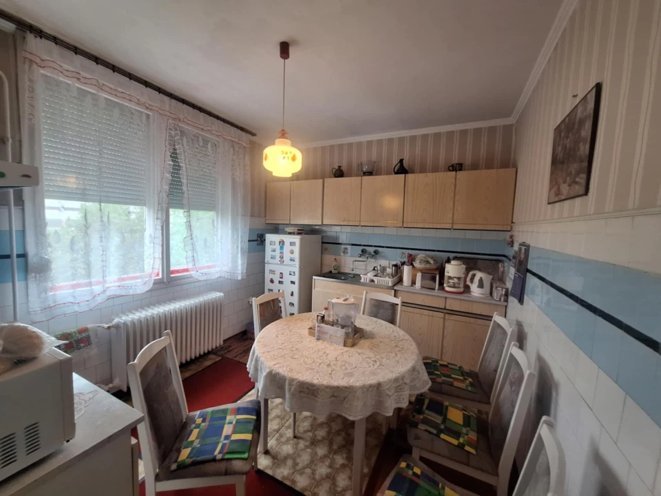 Eladó téglalakás, Kecskemét