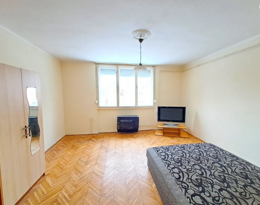 Eladó téglalakás, Kecskemét