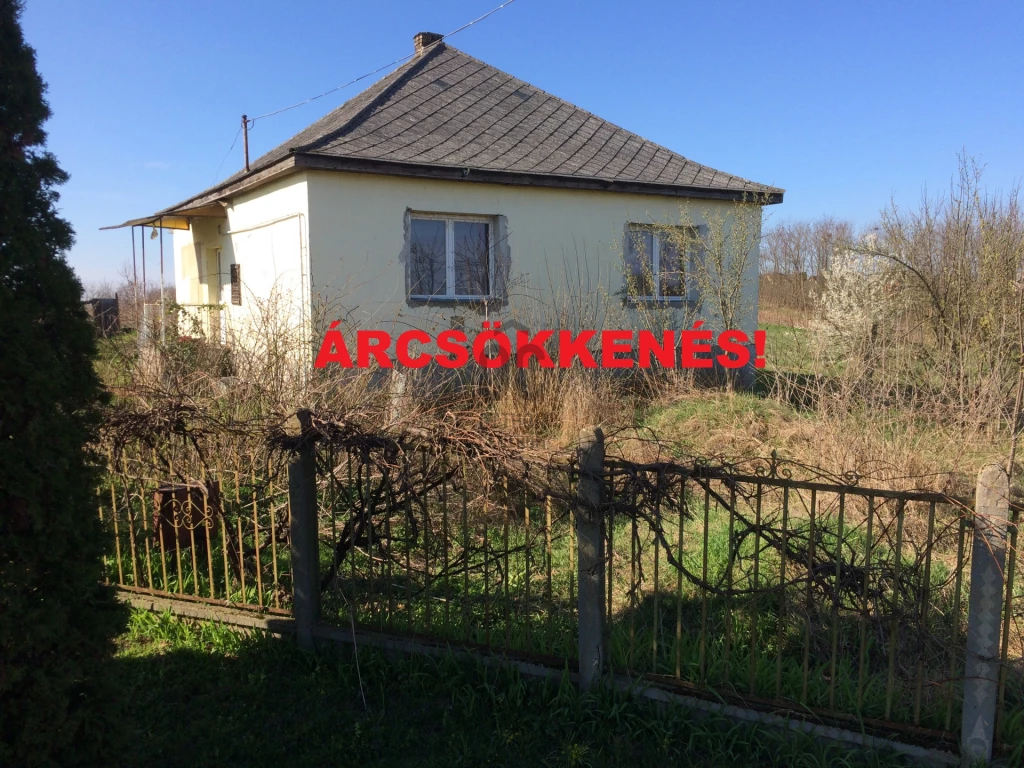 For sale house, Benk, Benk