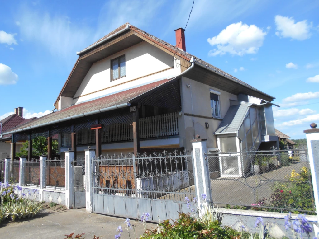 For sale house, Pátroha, Pátroha