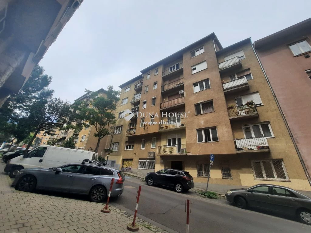 For sale brick flat, Budapest II. kerület, Fillér utca