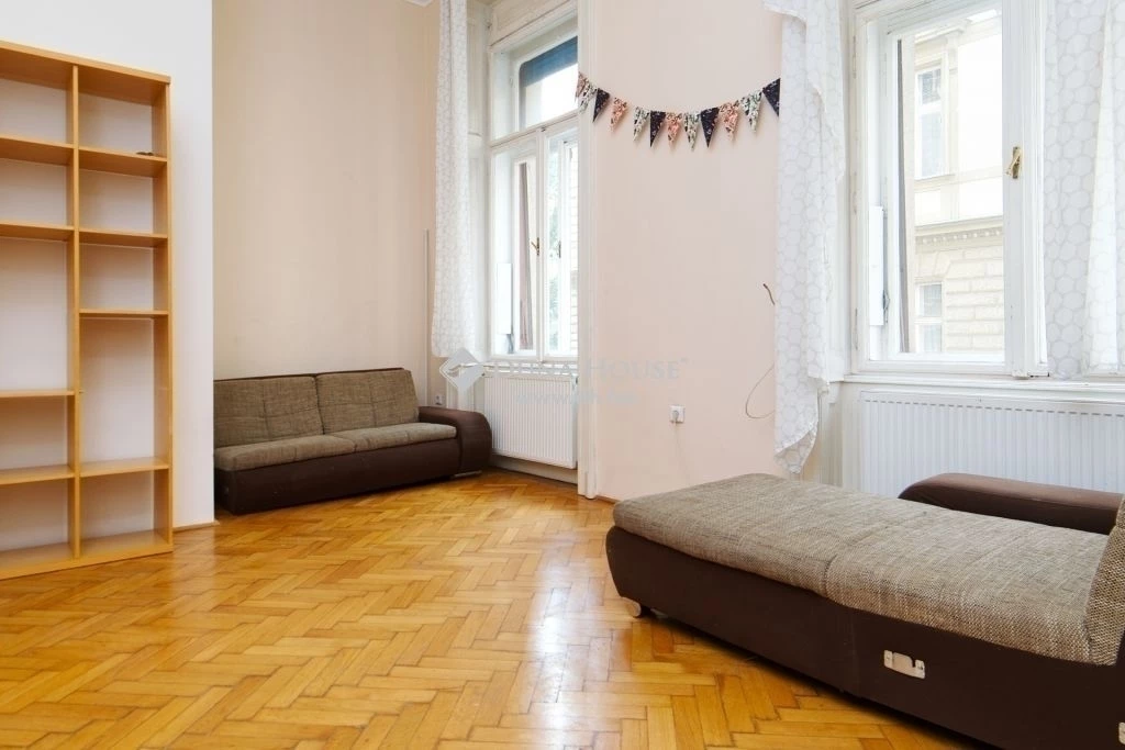 For sale brick flat, Budapest VII. kerület, Nagykörúton belüli terület, Rákóczi út
