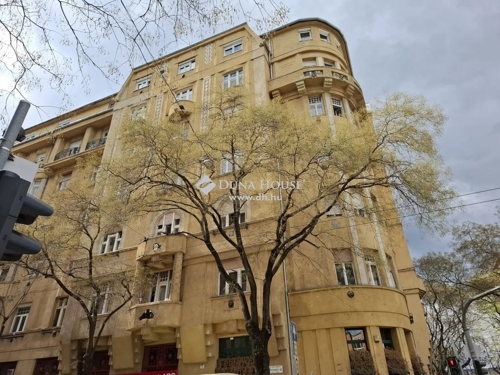 c3-1-name c2-19-name, Budapest XIII. kerület, Radnóti Miklós utca