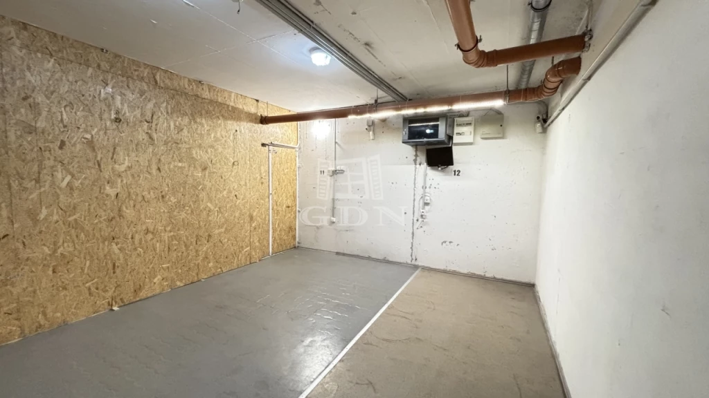 For sale basement garage, Budapest IV. kerület, Megyeri út