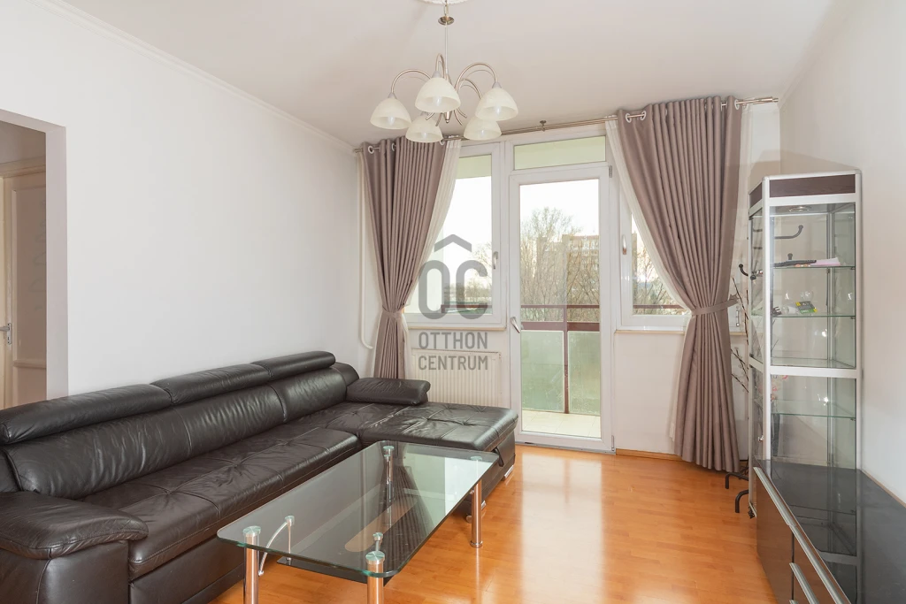 Eladó panellakás, Budapest X. kerület, Laposdűlő