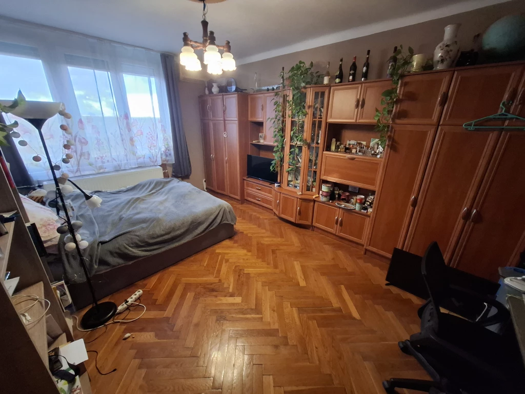 Eladó téglalakás, Kiskunfélegyháza