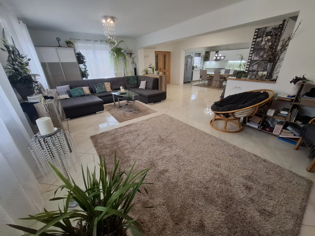 Eladó családi ház, Kiskunfélegyháza