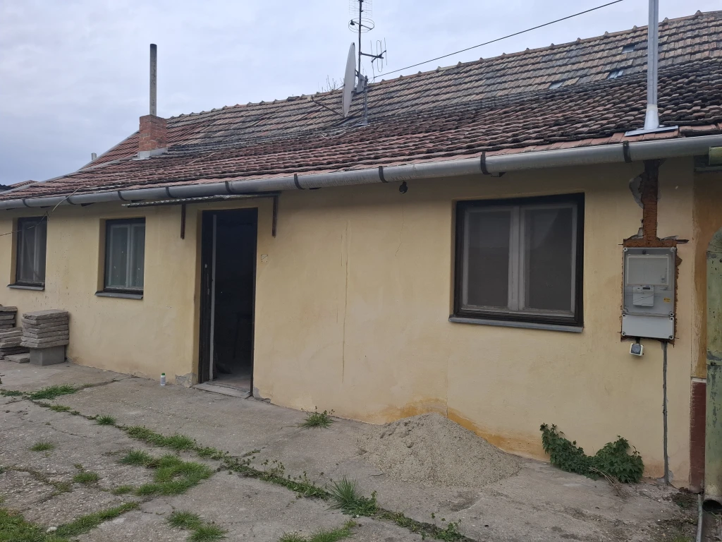 Eladó házrész, Kiskunfélegyháza