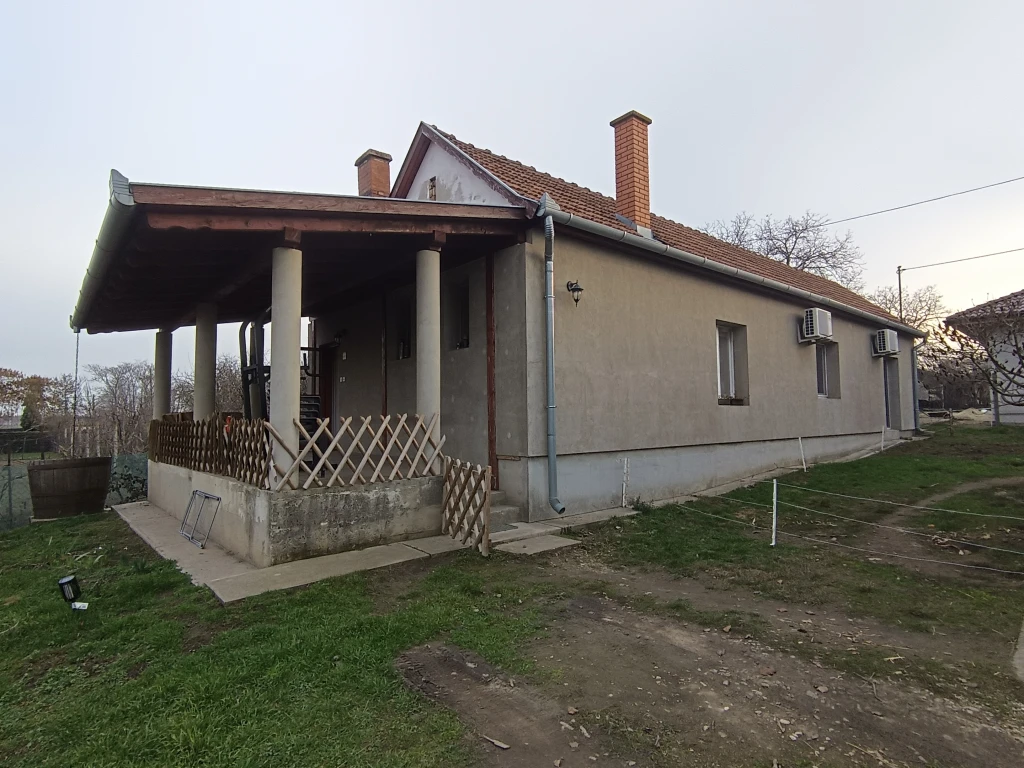 Eladó családi ház, Kiskunfélegyháza, Molnár telep