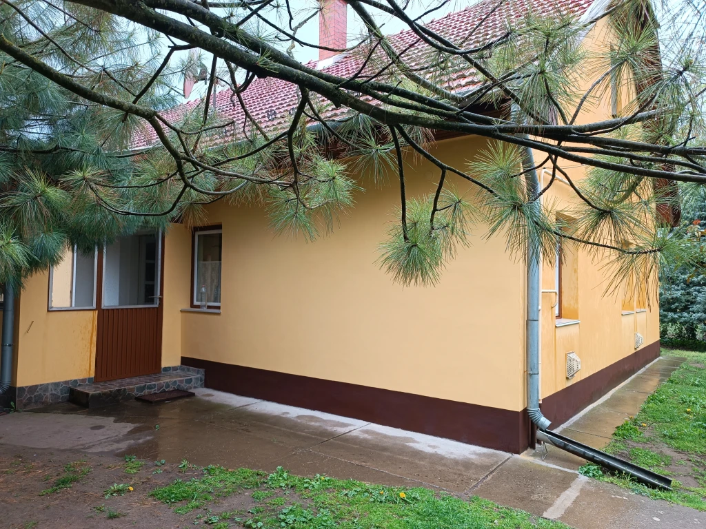 Eladó családi ház, Kunszállás, Tanya