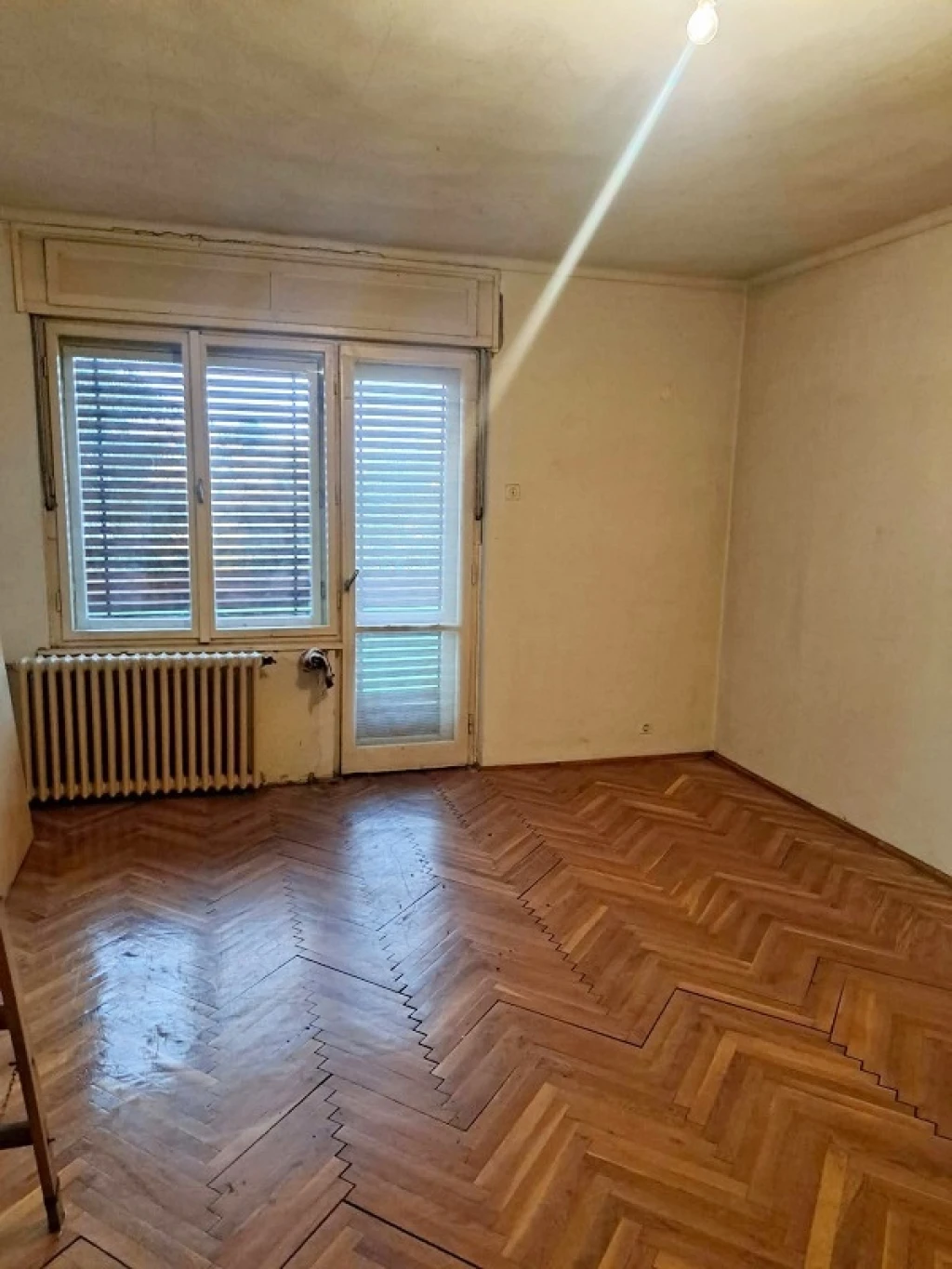 Debrecen Nagyerdőn lakás eladó