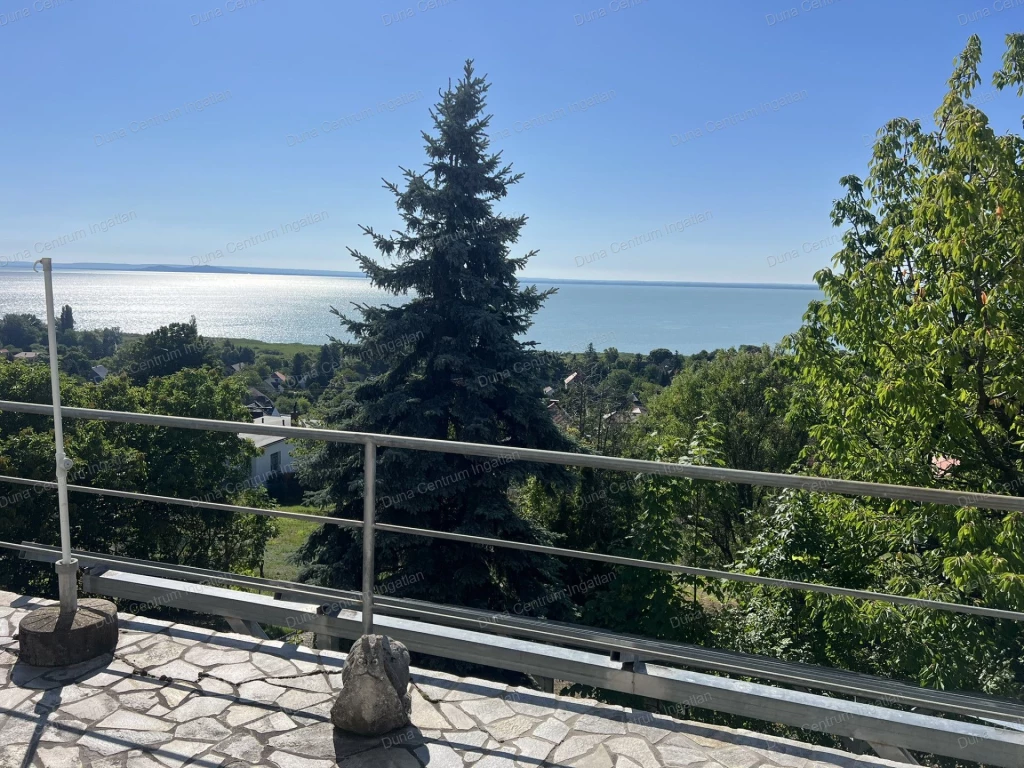 Lenyűgöző balatoni panoráma !