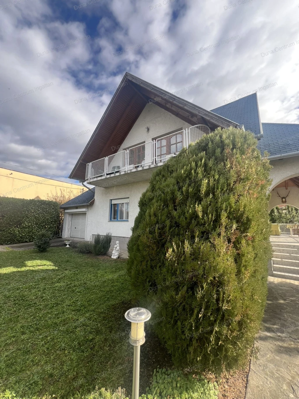 Családi ház Gyenesdiás központi részén eladó !