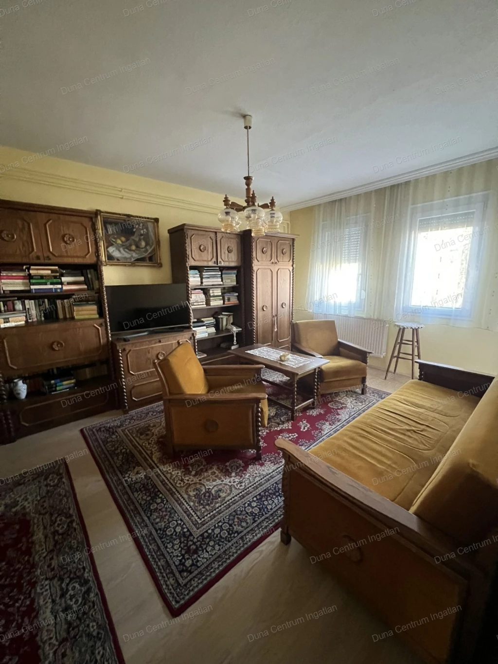 Első emeleti, erkélyes lakás Hévízen eladó !