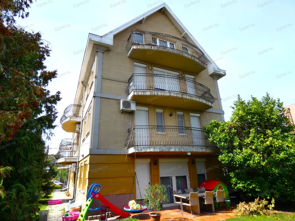 For sale brick flat, Budapest XIV. kerület, Alsórákos, Vezér utca