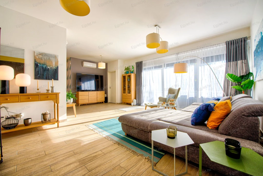 Nívós 4 szobás lakás Budaörs szívében