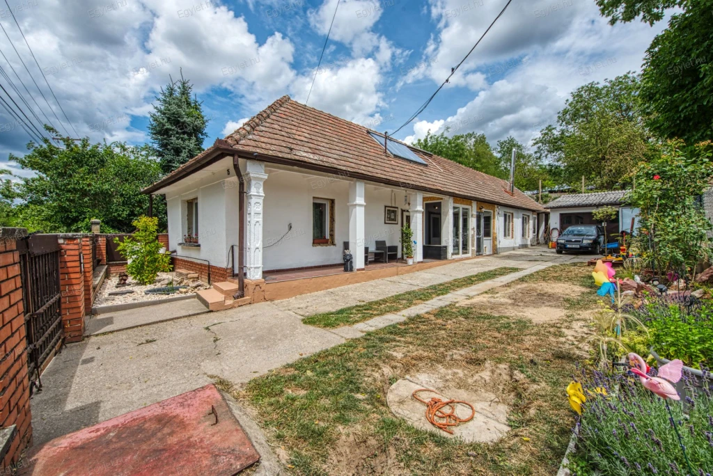 Eladó 4 szobás családi ház Sülysápon