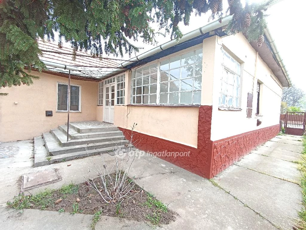 For sale house, Jászfényszaru