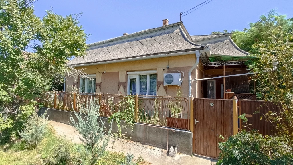 For sale house, Jászfényszaru