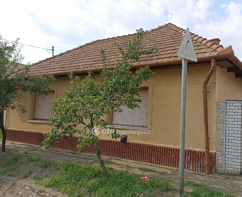 For sale house, Nagykáta