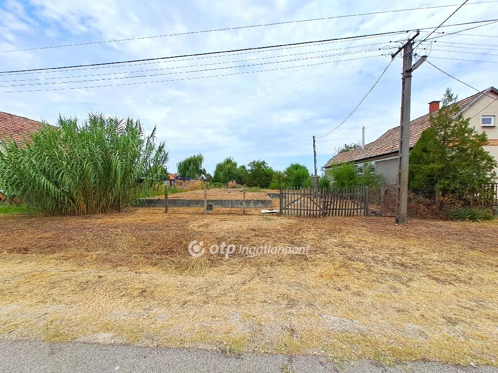 For sale building plot, Nyársapát