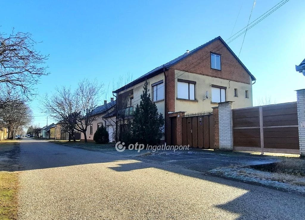 For sale house, Kiskunfélegyháza, Erdélyváros