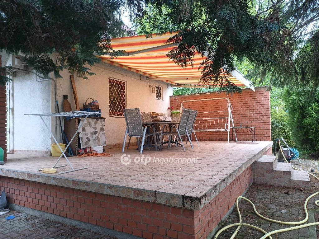 For sale house with a garden, Dány