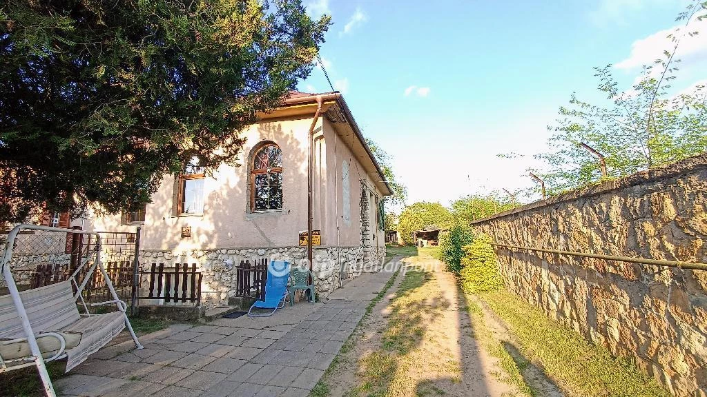Eladó Lakás, Gödöllő