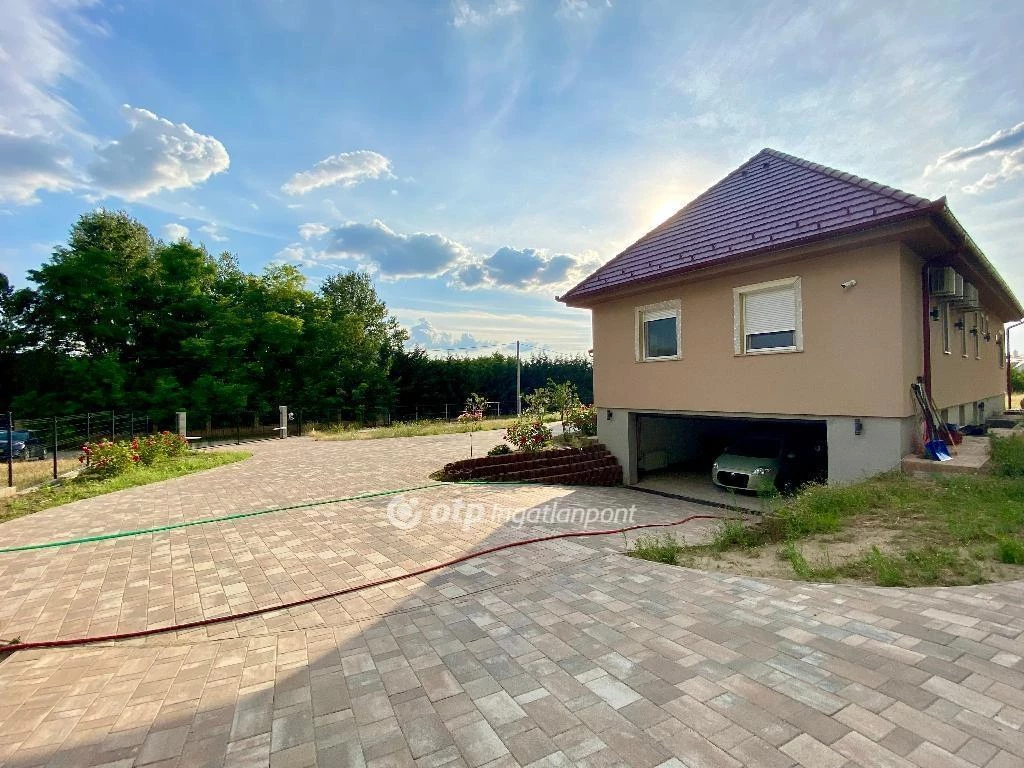 Eladó Ház, Kecskemét