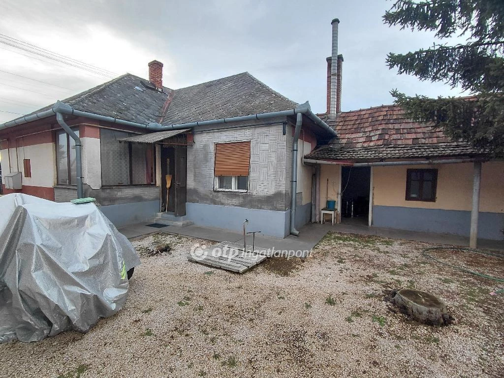 Eladó Ház, Jászfényszaru