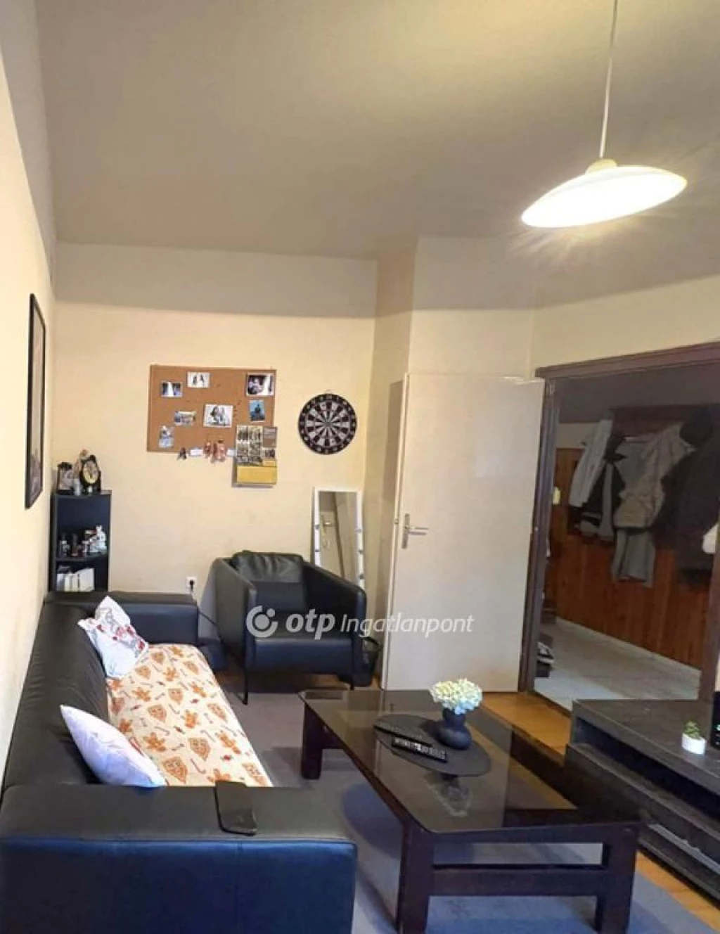 Eladó Lakás, Aszód