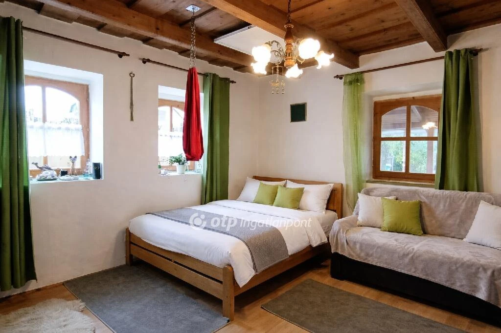 Eladó Ház, Jászfényszaru