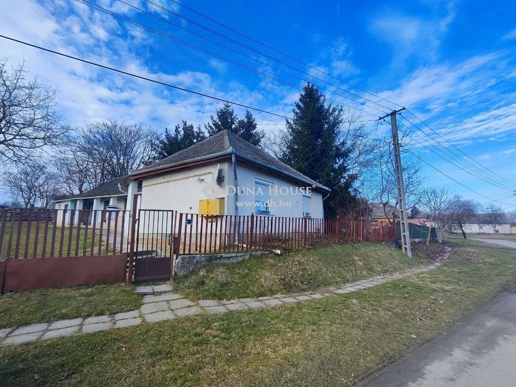 For sale house, Perkáta