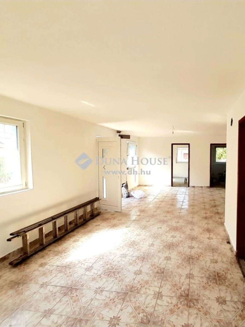 For sale house, Farmos